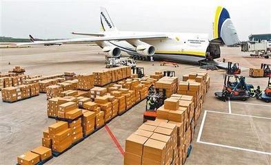 民航局預計“五一”旅客量降七成，大型航司日虧億元，貨運成亮點